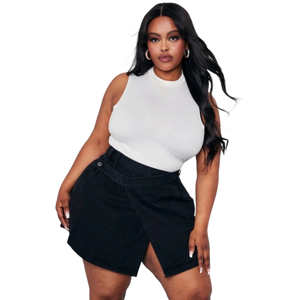 PrettyLittleThing Plus Chic Wrap Denim Mini Skirt Black Asymmetrical Size 14 NWT